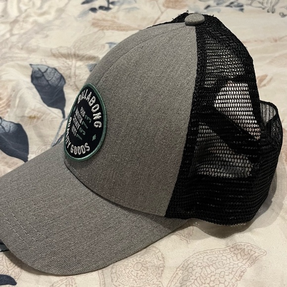 Billabong Snapback Trucker Hat (Unisex) - Picture 2 of 5
